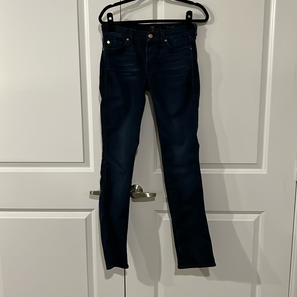 Lightly worn 7 for all mankind Kimmie straight leg size 29 blue jeans